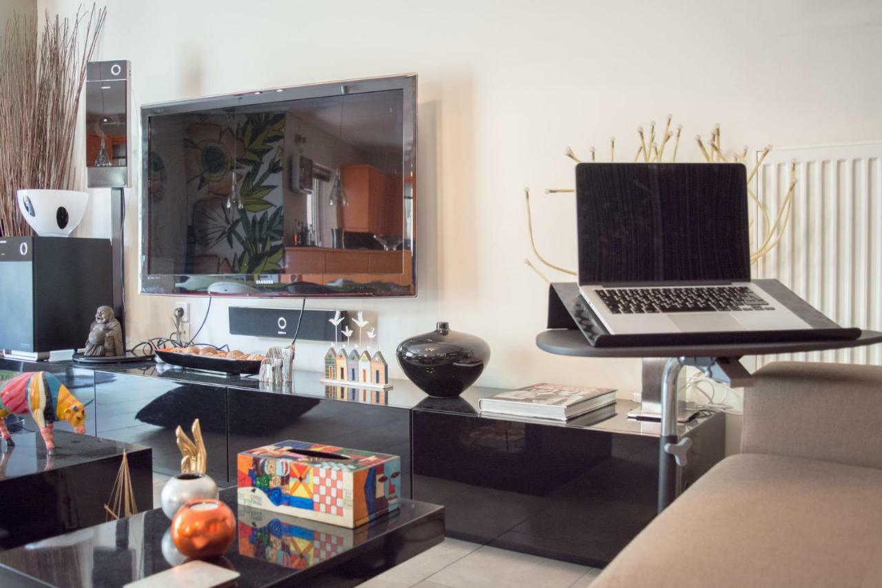 Designer'S Apartment Close To City Center Ateny Zewnętrze zdjęcie